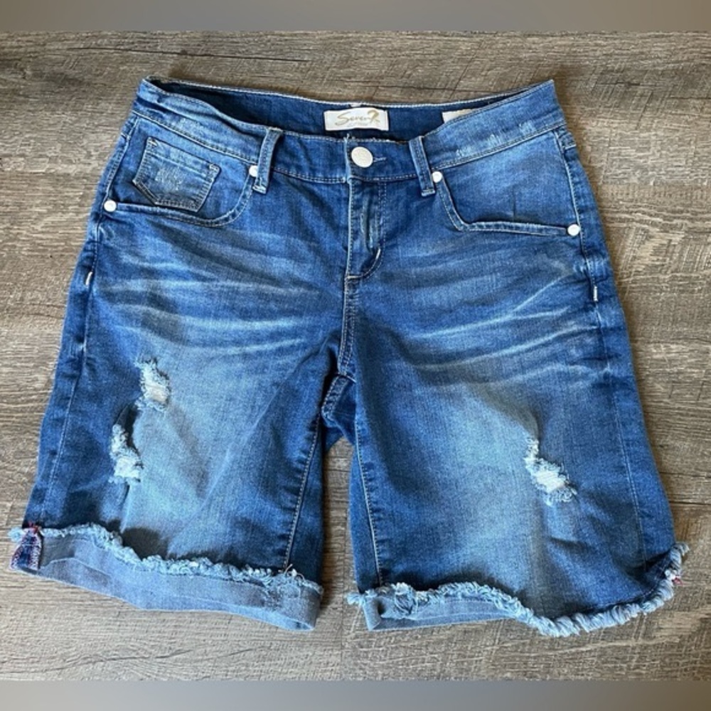 Women's Easy Dit Bermuda Style Shorts
(6)